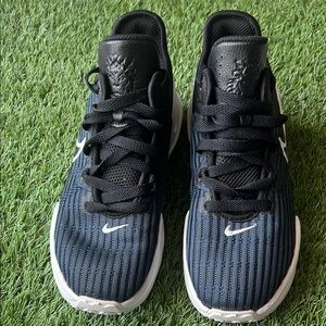 Nike LeBron Witness 6 Black Dark Obsidian Sz 4.5y